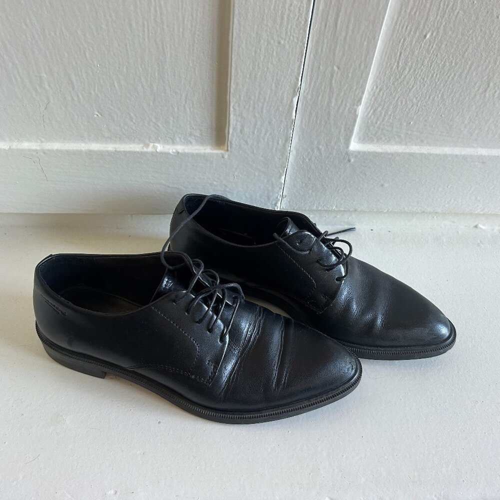 Used Black Leather Vagabond Lace-up Oxfords (Sz 37)